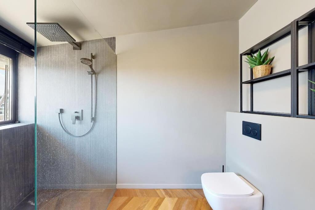Stylovy Loft S Ohromnou Terasou Apartment Bratislava Exterior photo